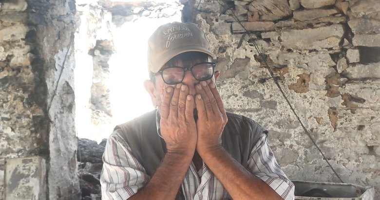 Manisalı çiftçi gözyaşları içinde anlattı: Her şeyimiz yandı, sadece 1 kedimiz kurtuldu