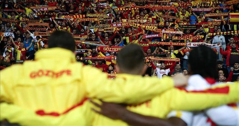 Göztepe’de gelen gideni arattı