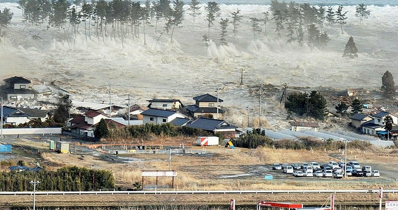 Arnavutluk ve Girit Adası’ndaki depremler sonrası korkutan açıklama! ’Tsunami’ tehlikesi!