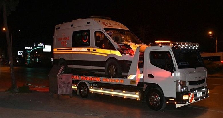 İzmir’de ambulansın çarptığı çift hayatını kaybetti