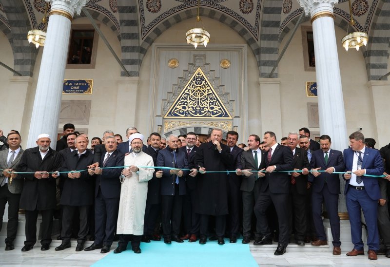 İzmir’deki Bilal Saygılı Camii ve Külliyesi Başkan Erdoğan’ın katılımı ile açıldı! Bilal Saygılı Camii’nin özellikleri neler?