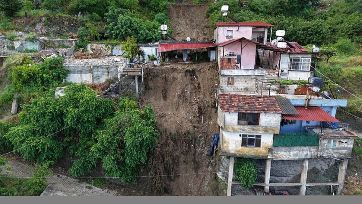 Hatay'da kabus! Sağanak nedeniyle tek katlı ev çöktü: Ölü ve yaralılar var