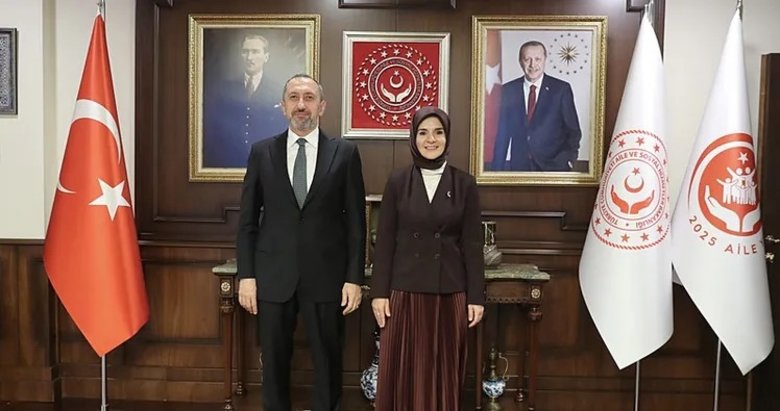 Bakan Göktaş, Cumhurbaşkanlığı Siber Güvenlik Başkanı Önal ile bir araya geldi