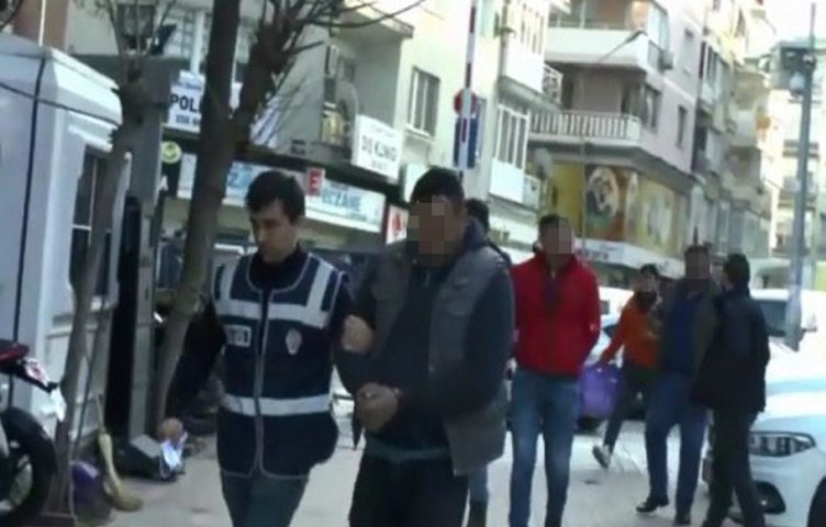 İzmir ödemiş’teki suç örgütü operasyonunda 8 kişi tutuklandı