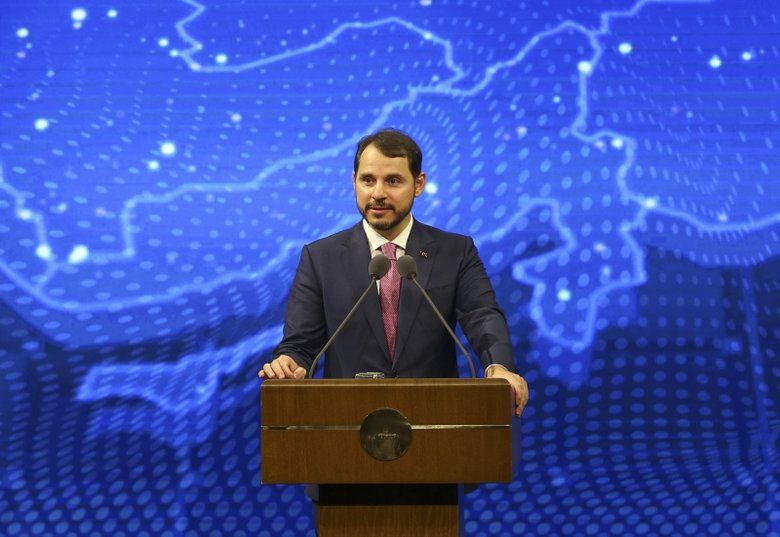 CHP fondaşı Halk TV Berat Albayrak hakkındaki yalan haberlerini kabul edip tekzip yayınladı