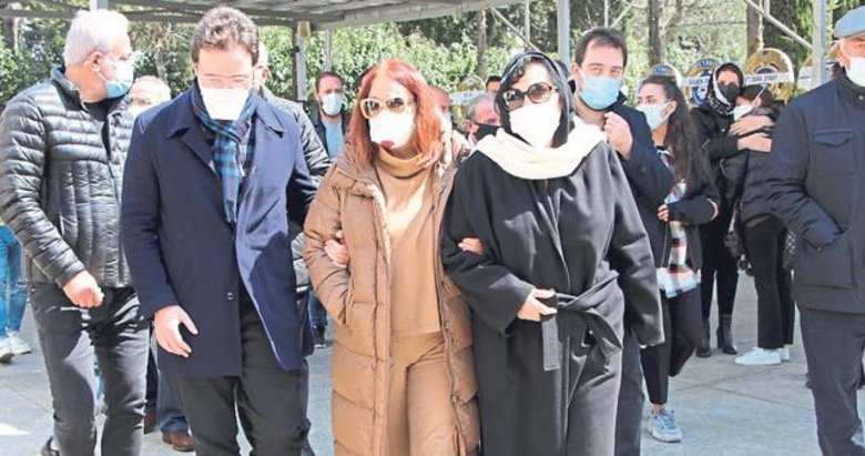 Mehtap Ar annesine kavuştu