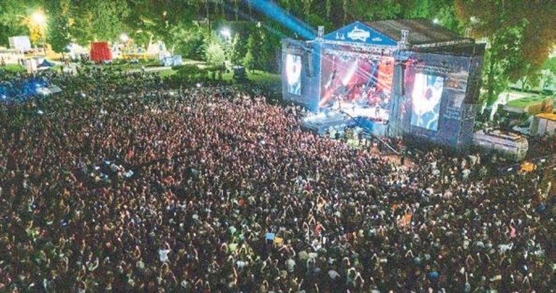 93. İzmir Enternasyonal Fuarı yüz binleri ağırladı