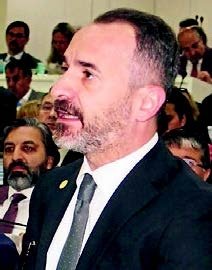 Gökdelen bekliyor kavga yükseliyor