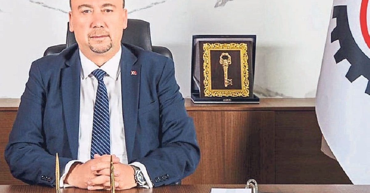 Sevgilisiyle otel odasında basılmıştı! CHP'li Yalım’dan Özel’e istifa tehdidi!