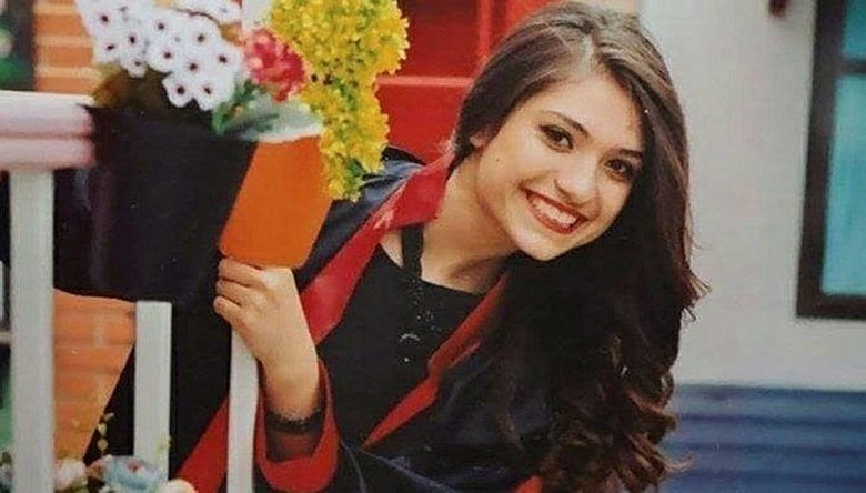 Balıkesir AK Parti, şehit öğretmenin adına sahip çıktı