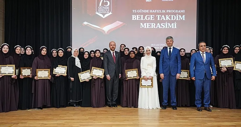 75 Günde Hafızlık Programını tamamlayan 40 öğrenciye hafızlık belgeleri verildi