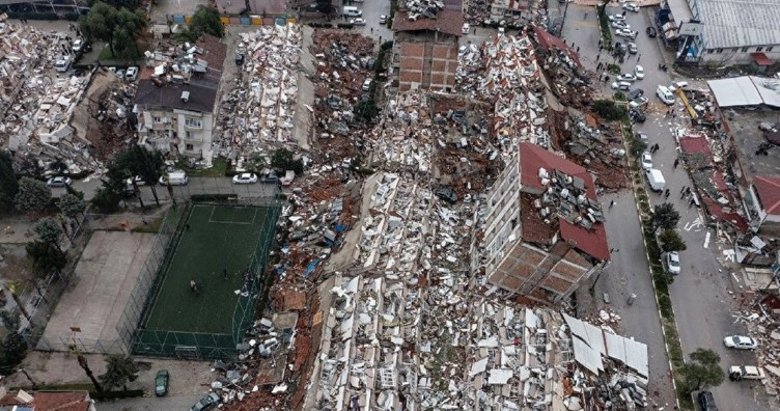 İzmir iş dünyası deprem için tek yürek: İzmir yardıma koşuyor