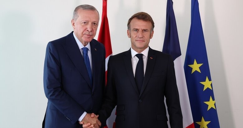 Başkan Erdoğan Emmanuel Macron ile görüştü