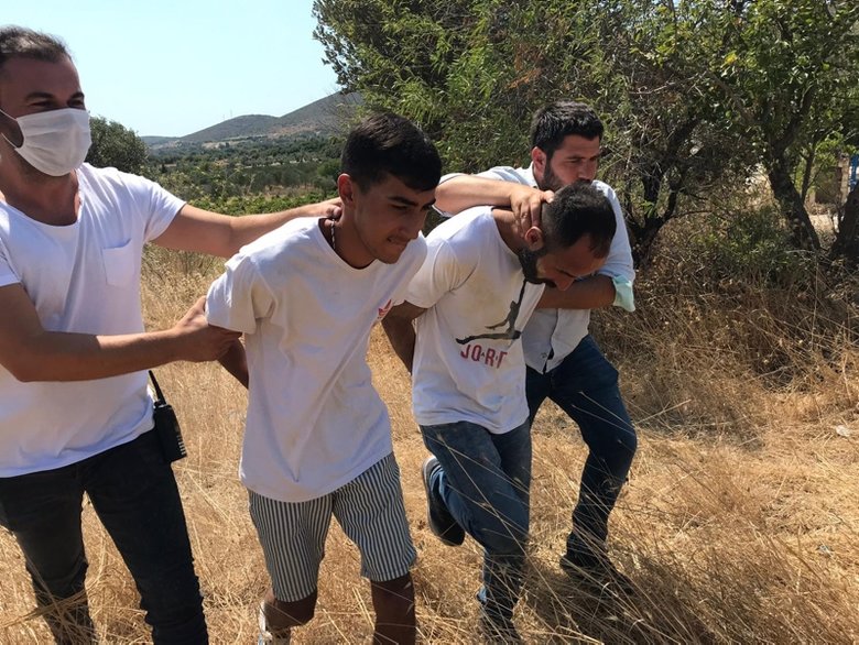 İzmir’de gece kulübünde ölümlü kavga! Polisten kaçanlar enselendi