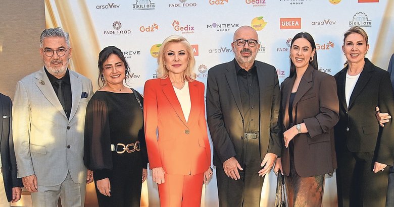Yeni Asır’dan rengarenk bir gece