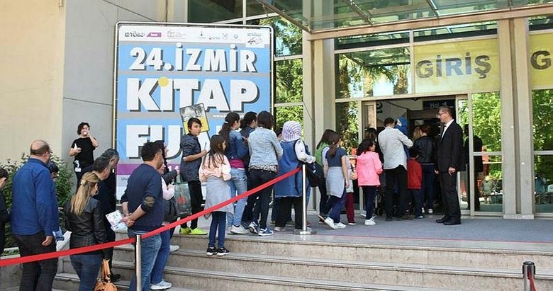 İzmir Kitap Fuarı’na son gününde yoğun ilgi