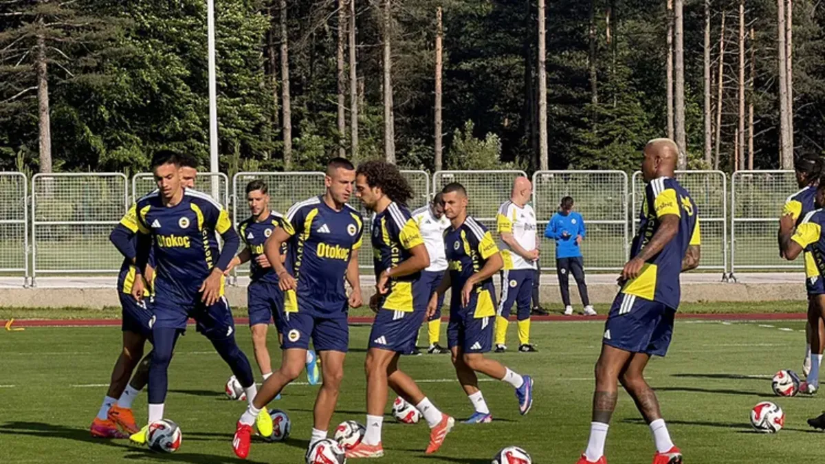 Fenerbahçe'de İsmail Yüksek İçin Önemli Gelişme: İtalyan Kulüpleri Radarına Aldı İddiası