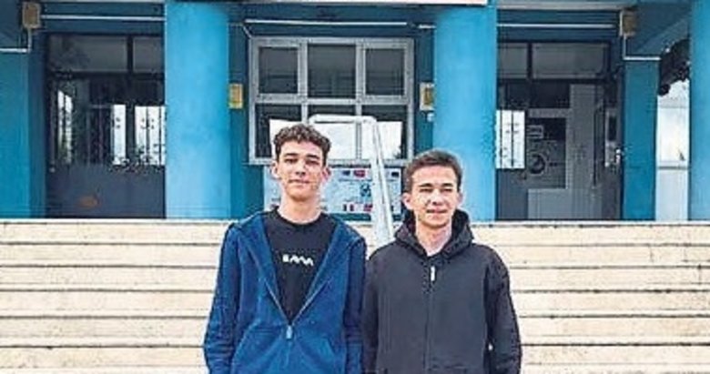 Kütahyalı liselilerden alkışlanacak davranış