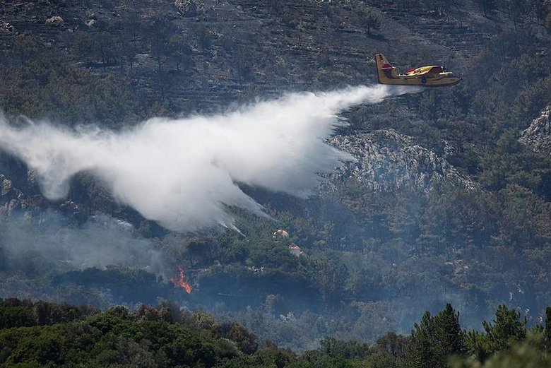 Üç gündür yanıyordu! Sakız Adası’ndaki yangın kontrol altında
