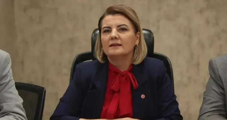 İzmit Belediye Başkanı Hürriyet görevden uzaklaştırıldı