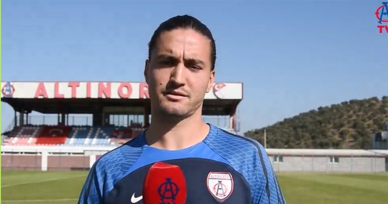 Altınordulu futbolcular galibiyetten emin