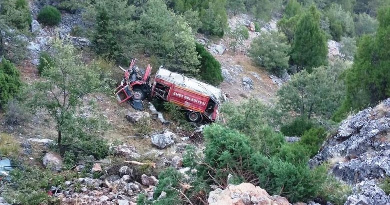 Orman yangınından dönen arazöz takla attı: İtfaiye amiri ve sürücü yaralandı