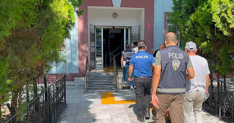 Balıkesir’de polis ve jandarmanın yerini WhatsApp’tan paylaştılar!