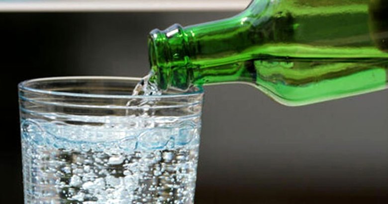 Halk Sağlığı Uzmanı önerdi: ’Maden suyu tüketimi koronavirüsten korur’