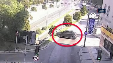 İşte otomobilin alt geçide düşme anı