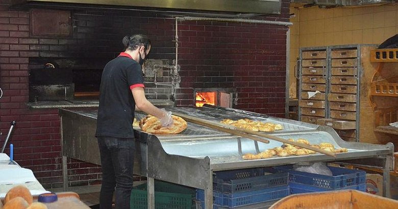 İzmir’de fırıncılar sokağa çıkma yasağına hazır