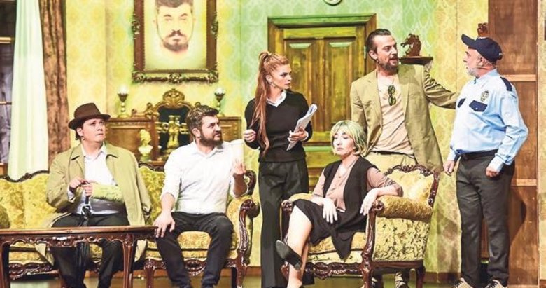 ‘Şaşırt Beni’ oyunu turneye çıkıyor