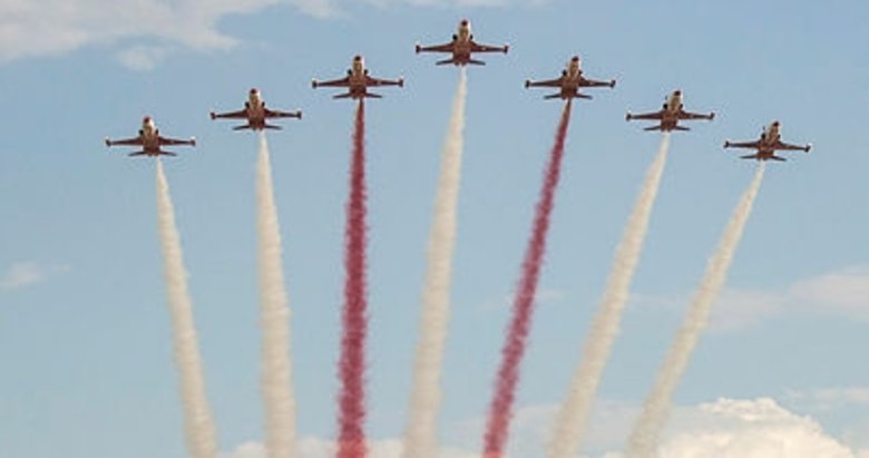 Türk Yıldızları 2019 gösteri takvimini açıkladı