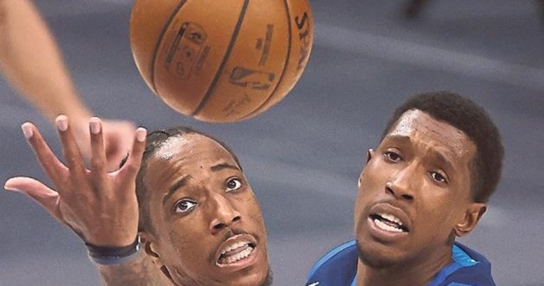 Dallas Mavericks Antonio Spurs’u farklı dize getirdi