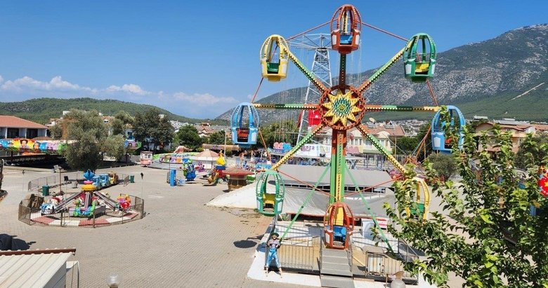 CHP’li Fethiye Belediyesi’nden tepki çeken karar! Rant için lunaparka göz diktiler