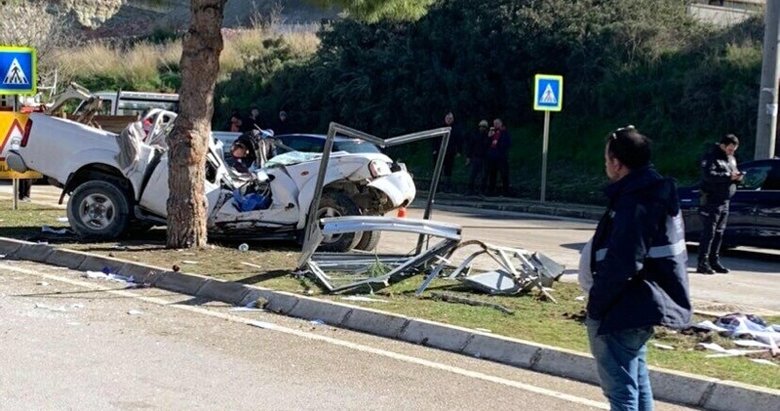 İzmir’de kahreden son! Sollama yaparken takla atan üniversiteli genç hayatını kaybetti