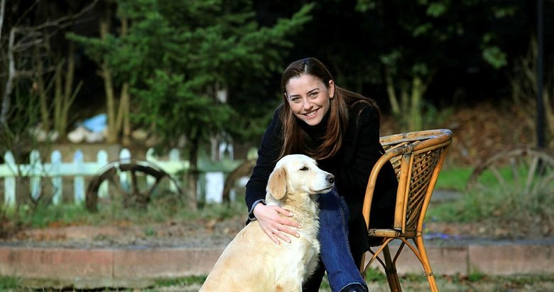 Dizilerde izlenme rekoru kıran sanatçı: Ece Uslu