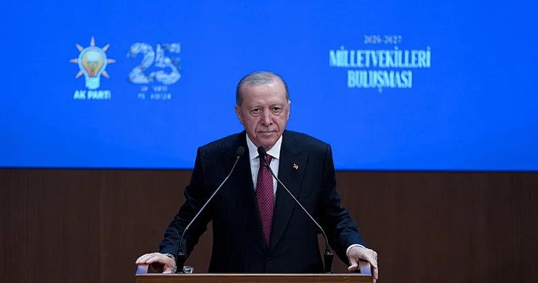Son dakika: İzmir Büyükşehir Belediye Başkanı Cemil Tugay AK Parti’ye katıldı! Rozetini Başkan Erdoğan taktı