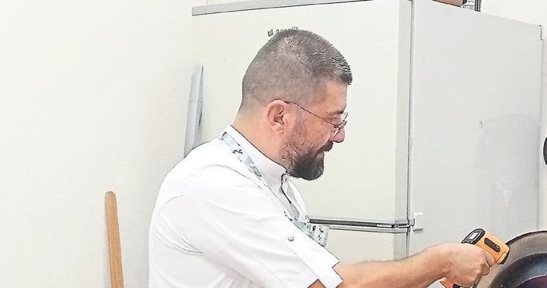 81 ile pizza götürüyor