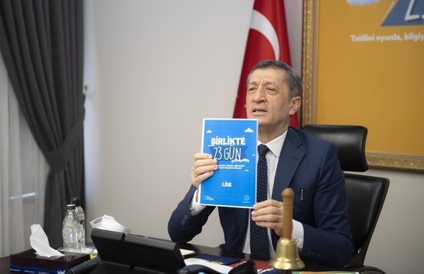 Son dakika: Milli Eğitim Bakanı Ziya Selçuk’tan EBA ve okul açıklaması