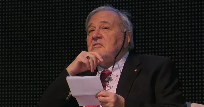 Tarihçi ve yazar Prof. Dr. İlber Ortaylı hastaneye kaldırıldı