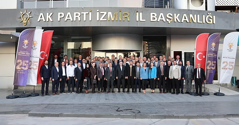 AK Parti İzmir İl Başkanlığında büyük STK buluşması!