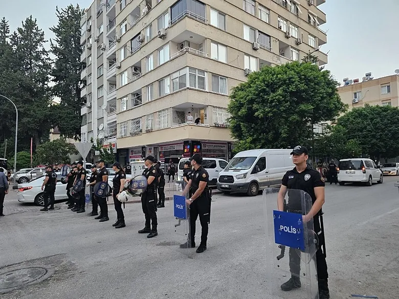 alparslan-kuytul-suc-orgutu-sorusturmasinda-yeni-gelisme-irtibat-aginda-feto-baglantilari-ortaya-cikti-1787404811093.jpeg