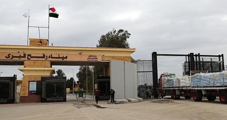 Refah Sınır Kapısı çift yönlü yaya geçişine sınırlı olarak açıldı