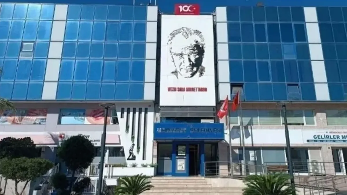 İzmir’deki rüşvet soruşturmasında skandal ortaya çıktı! Hapiste bile rüşvet istemiş! Yazışmalar dosyaya girdi…