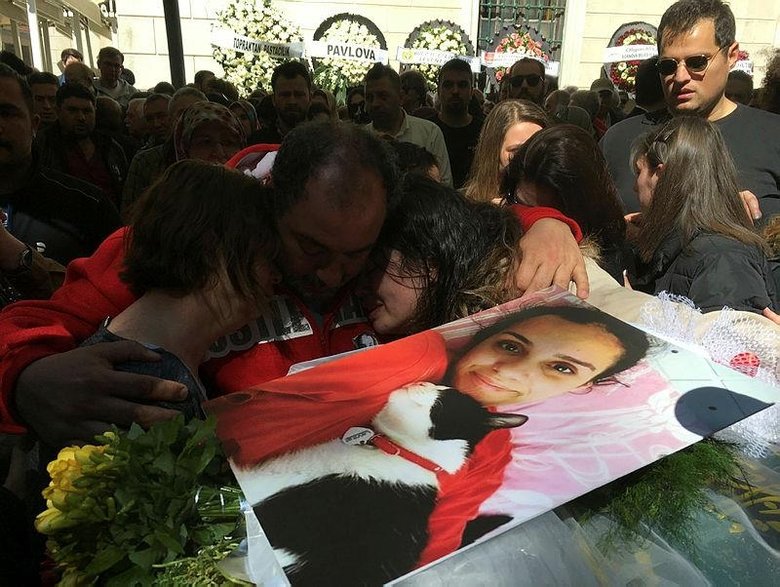 Öykü’ye donör olduktan sonra lösemiden vefat eden Nazlı toprağa verildi