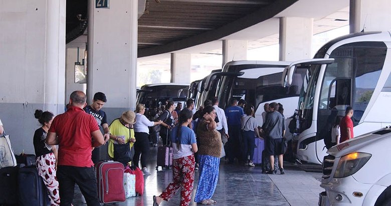 İzmir otogarında ‘kurban’ yoğunluğu