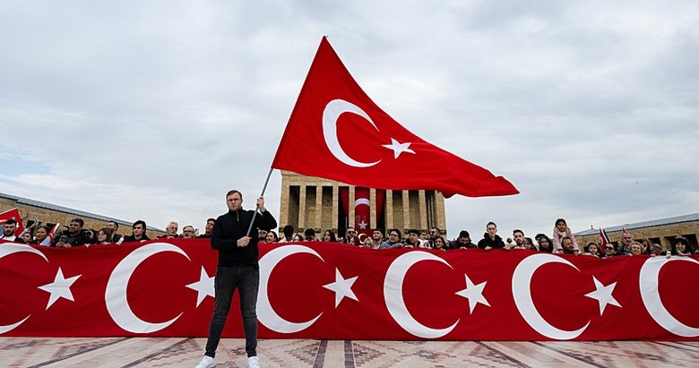 10 Kasım’da mesajlar ortak: Sonsuza kadar...