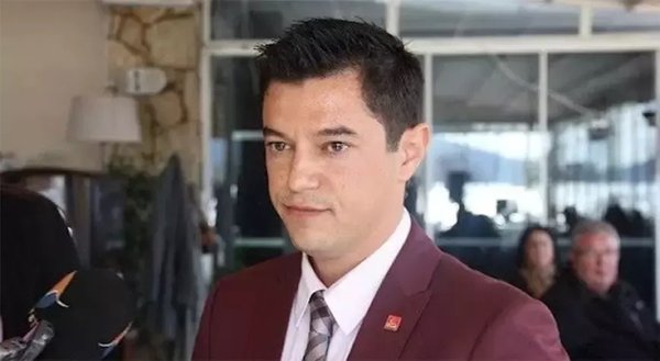 muglada-marmarisin-meclis-salonu-kacak-cikti-1762552681976.jpeg