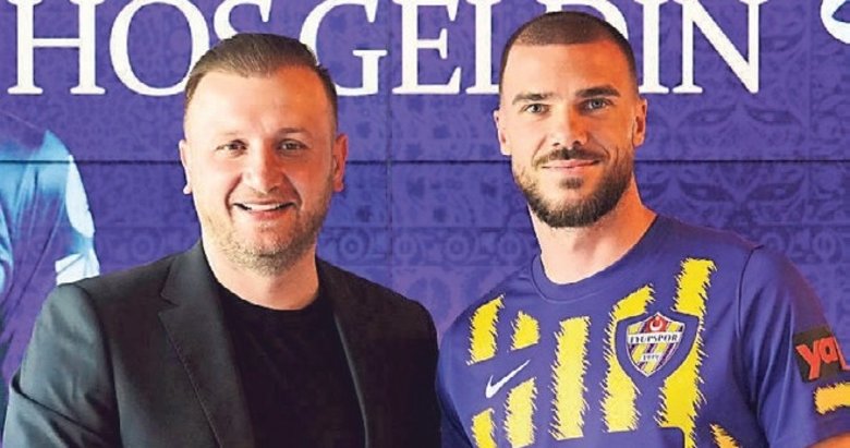 Eyüpspor Nihad Mujakic’i kiraladı