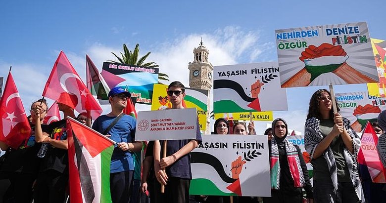 İzmir’de liselilerden Gazze protestosu